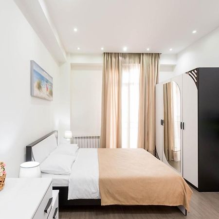 Apartment In The City Center Lll Tbilissi Extérieur photo