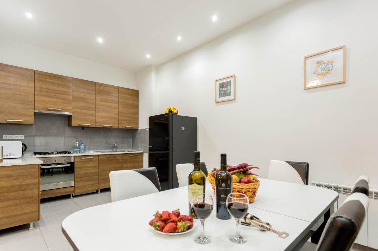 Apartment In The City Center Lll Tbilissi Extérieur photo